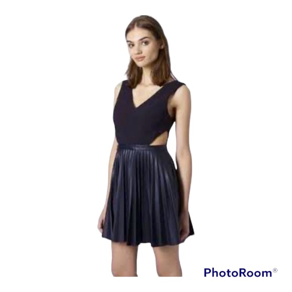 Topshop Black Vegan Faux Leather Cutout Pleated Mini Little Cocktail Dr… - Picture 1 of 10